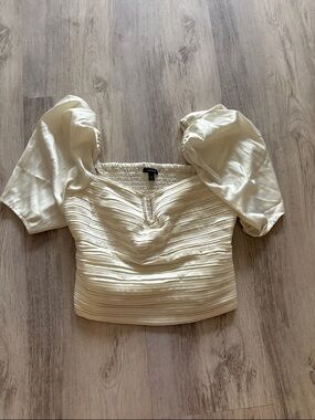 Cream Puff-Sleeve Ruched Crop Top Express